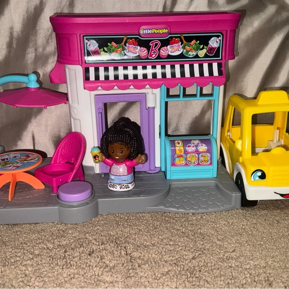 Fisher-Price‎ Little People Barbie Cafe Set